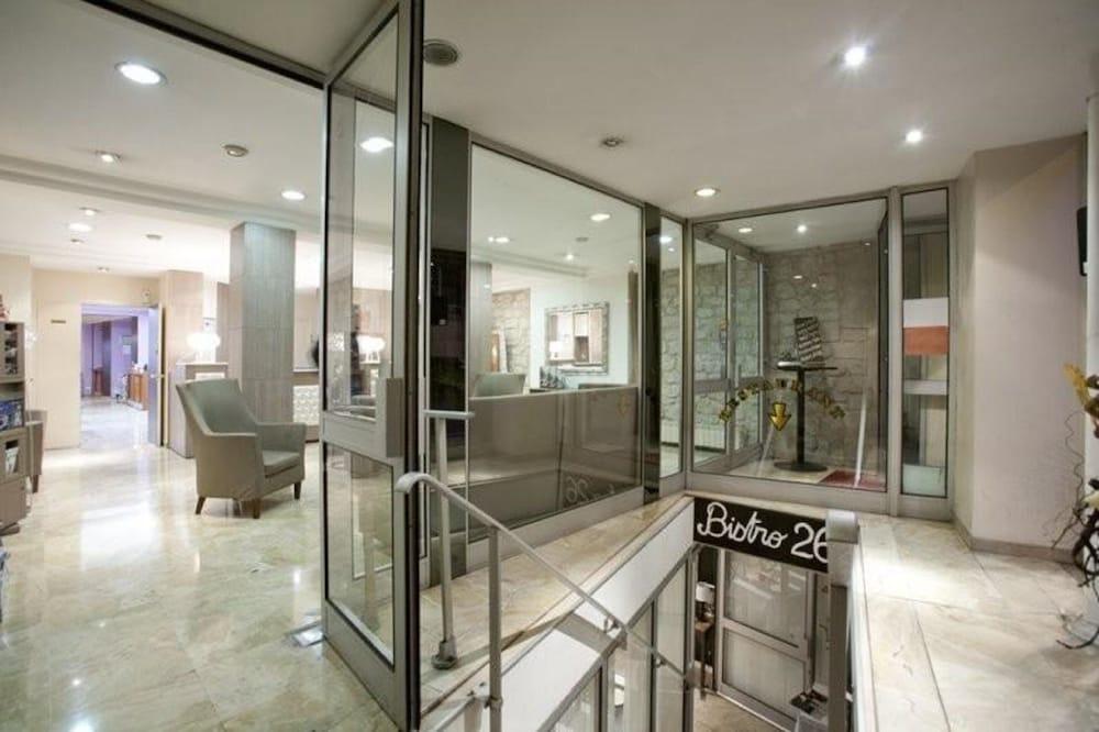 Hotel Lebron Париж Экстерьер фото